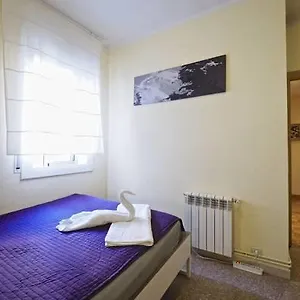 Hostal Motorsport, Barcelona