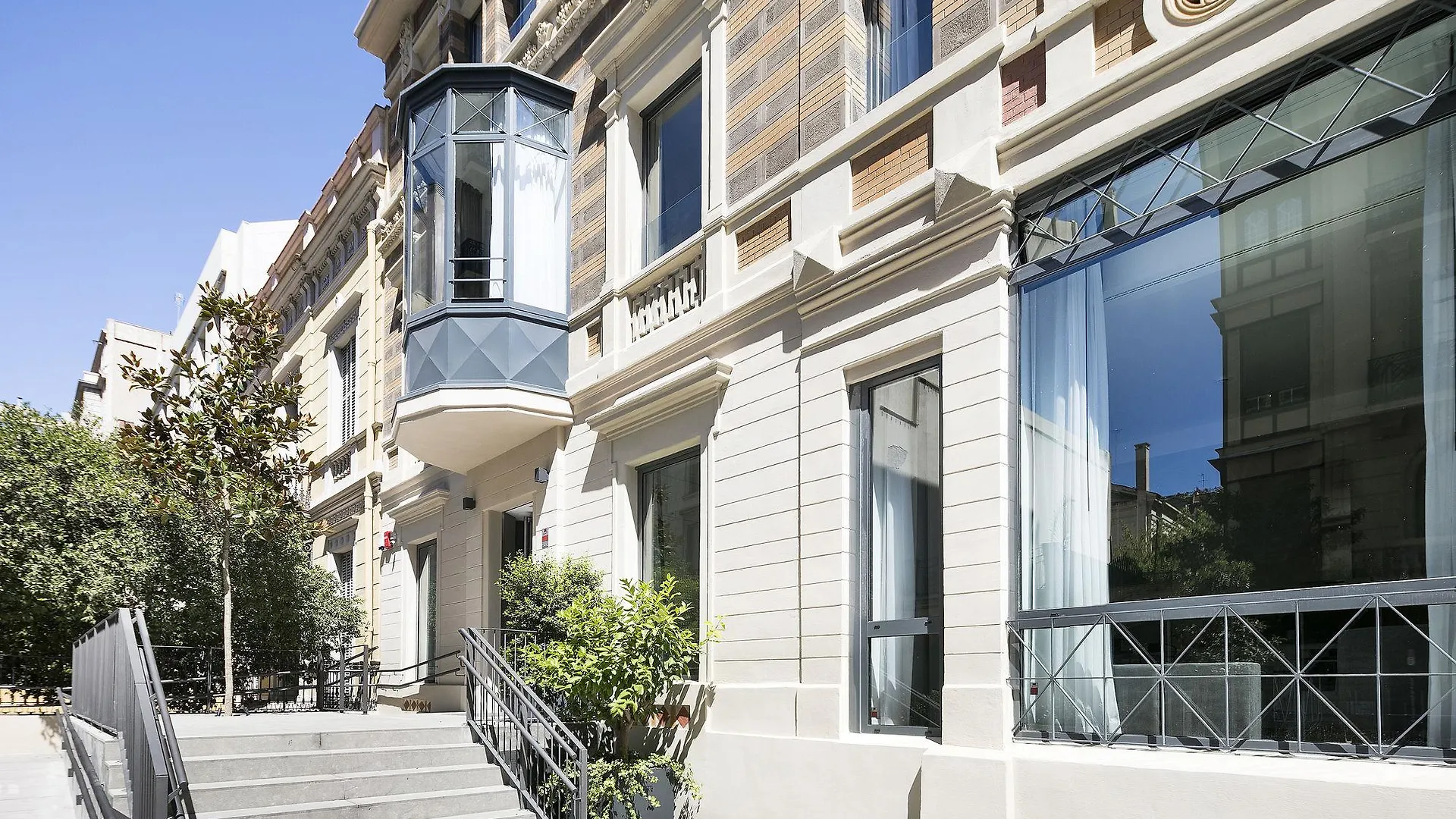 Murmuri Residence Mercader Barcelona 4*,  Spain