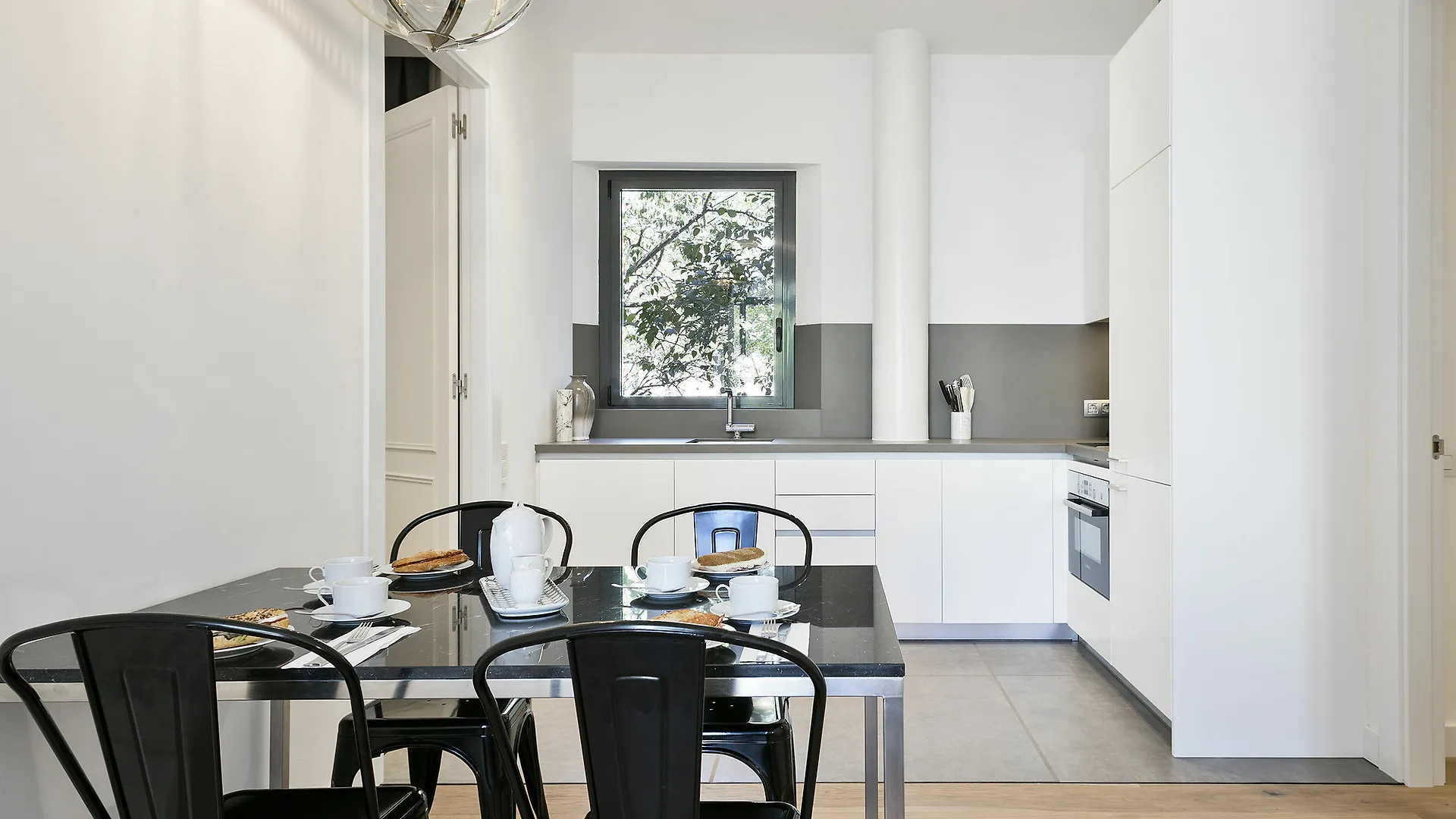 Murmuri Residence Mercader Barcelona 4*,