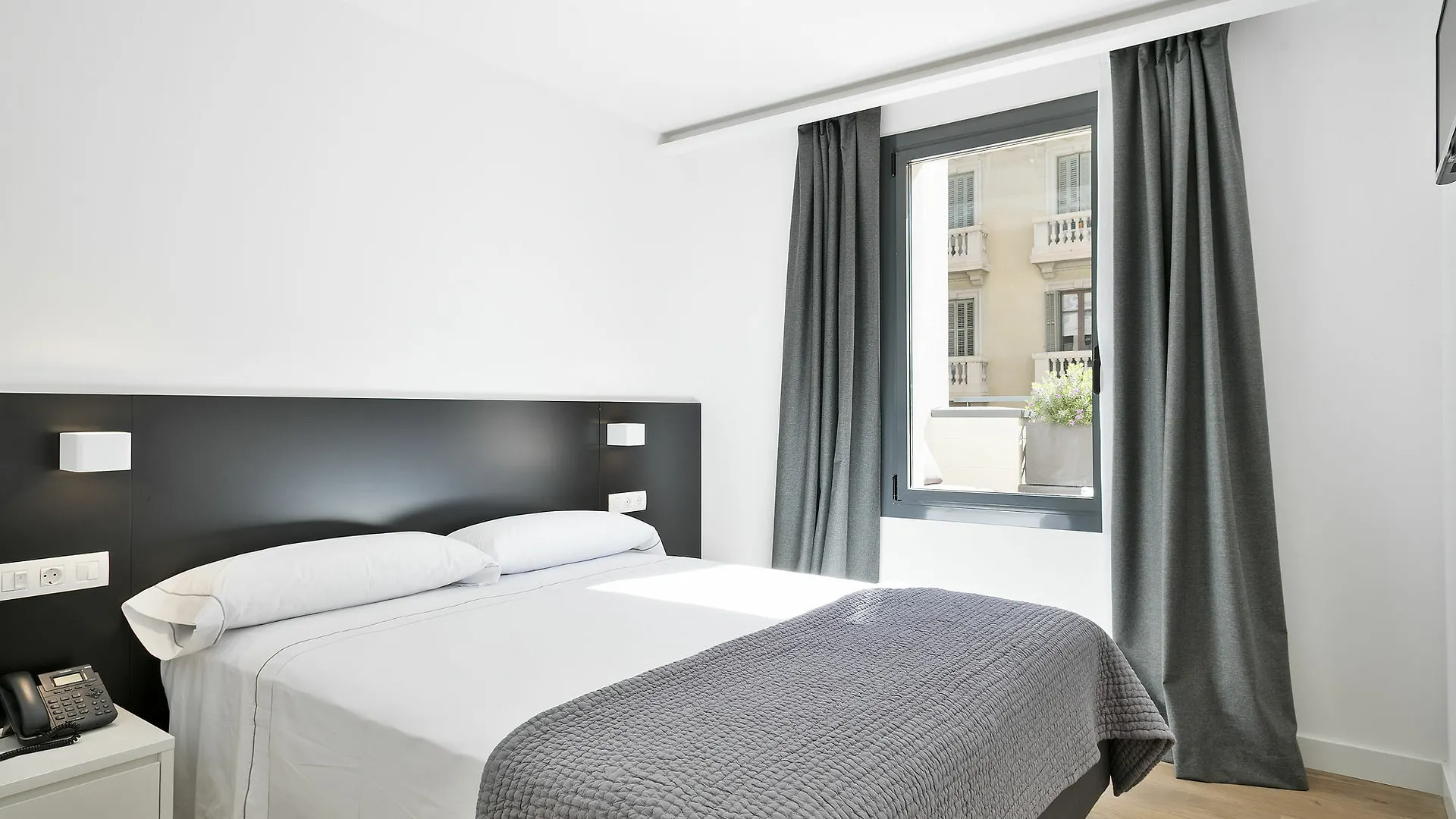 Murmuri Residence Mercader Barcelona 4*,