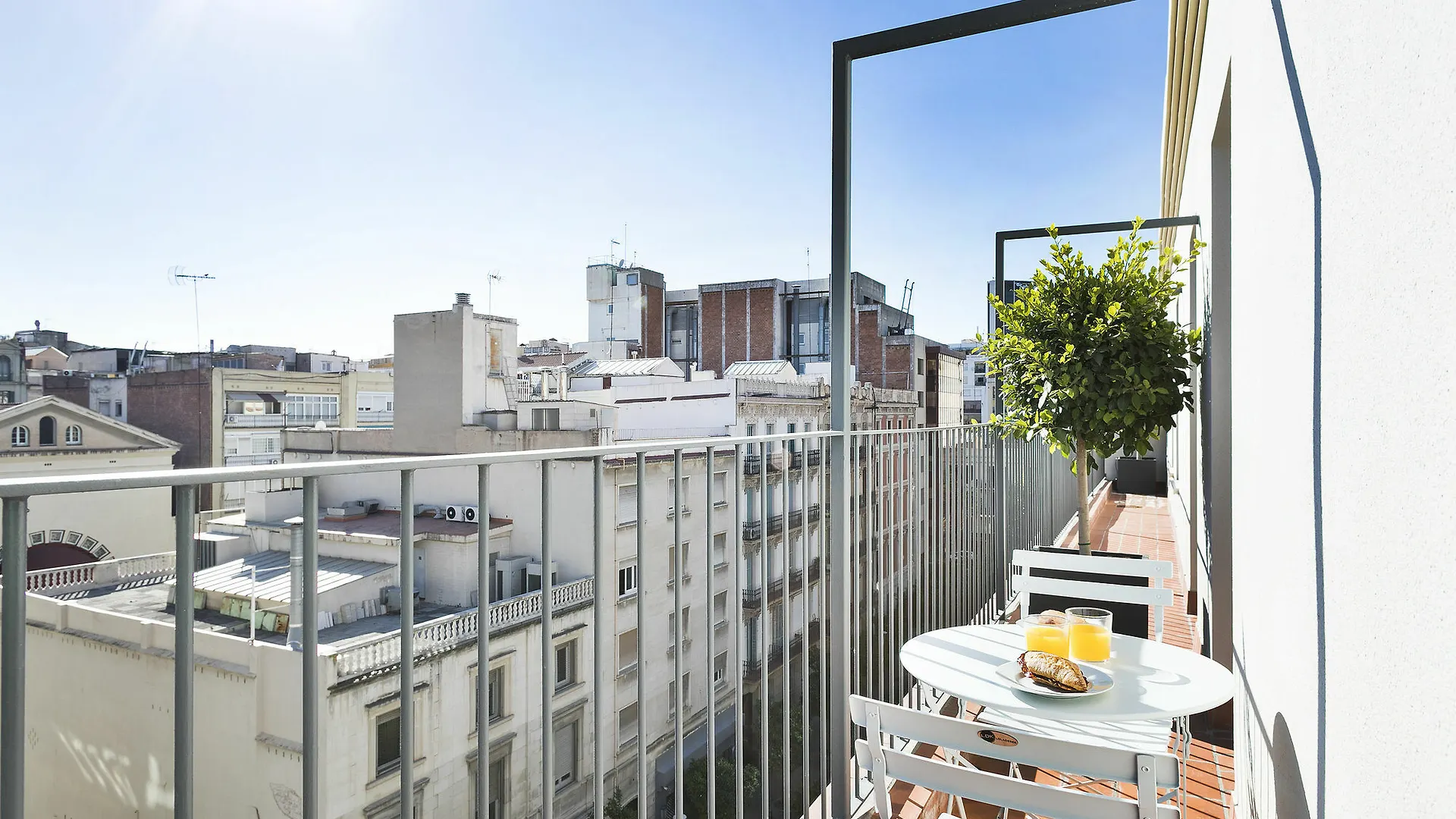 **** Aparthotel Murmuri Residence Mercader Barcelona Spain